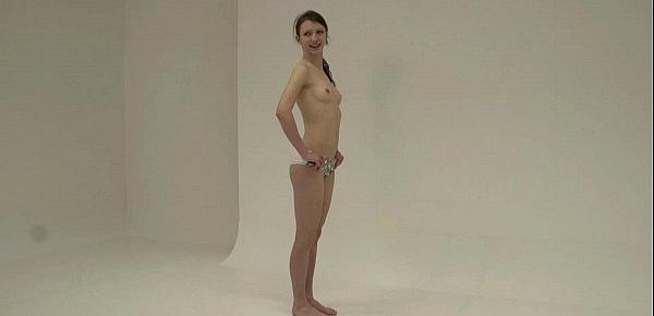  Teen Mona naked at casting